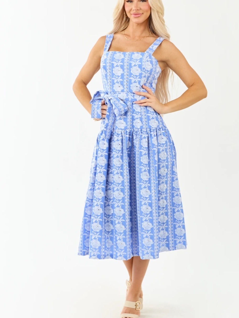 NWT Cottagecore Embroidered Floral Midi Dress with Tie Waist Size M